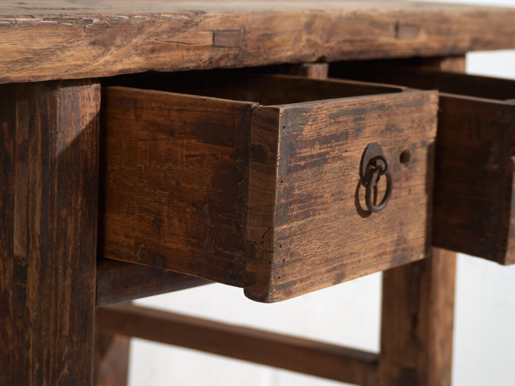 Console ancienne en bois d'orme – Chine, vers 1920