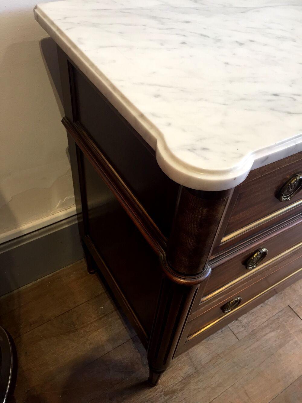 Louis xvi style chest of drawers in mahogany