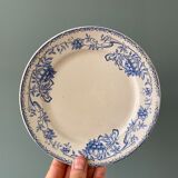 Series of 12 mismatched Terre de Fer dessert plates