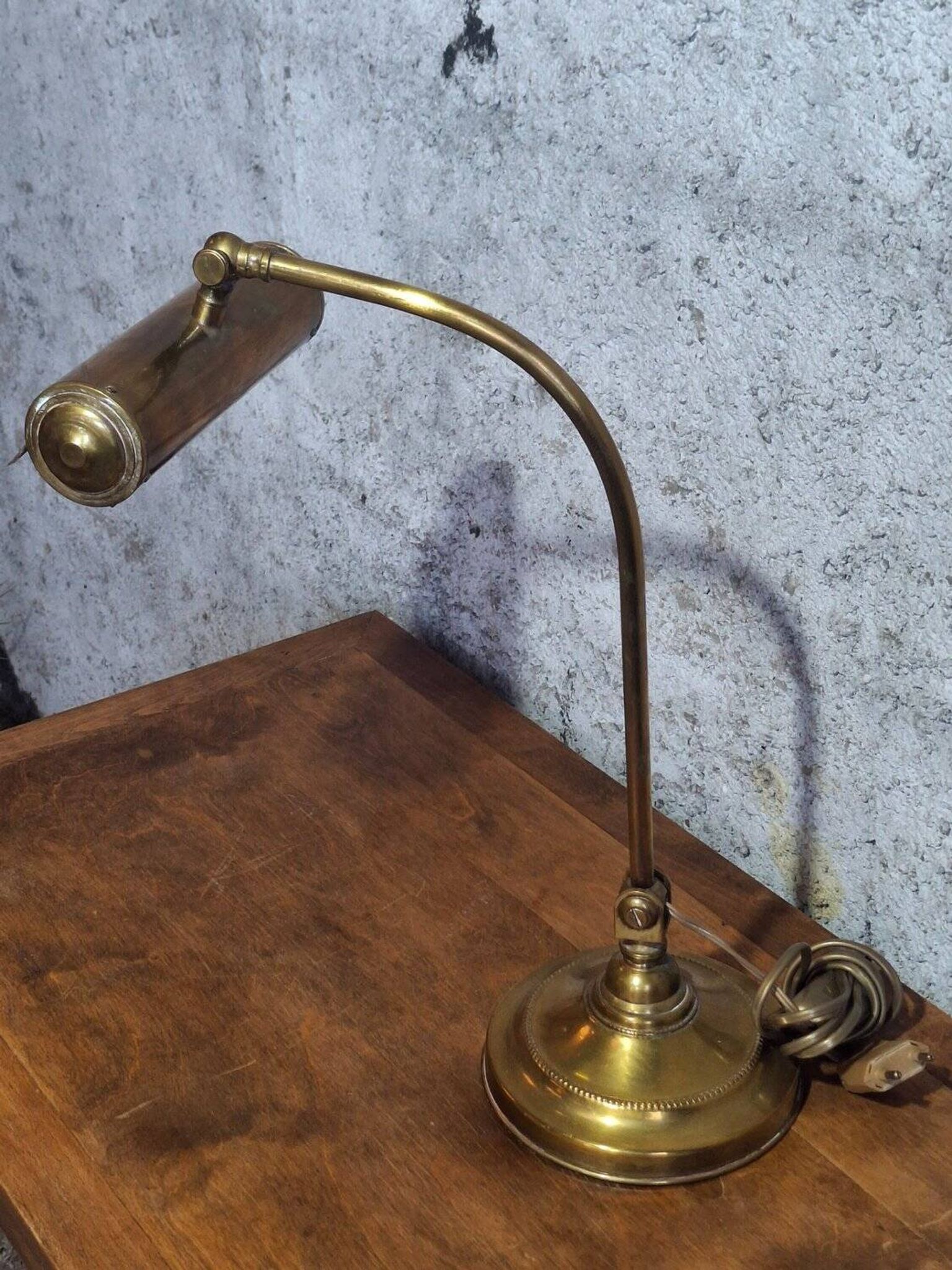 Art Nouveau desk lamp, solid brass with articulated arm – Belle Époque