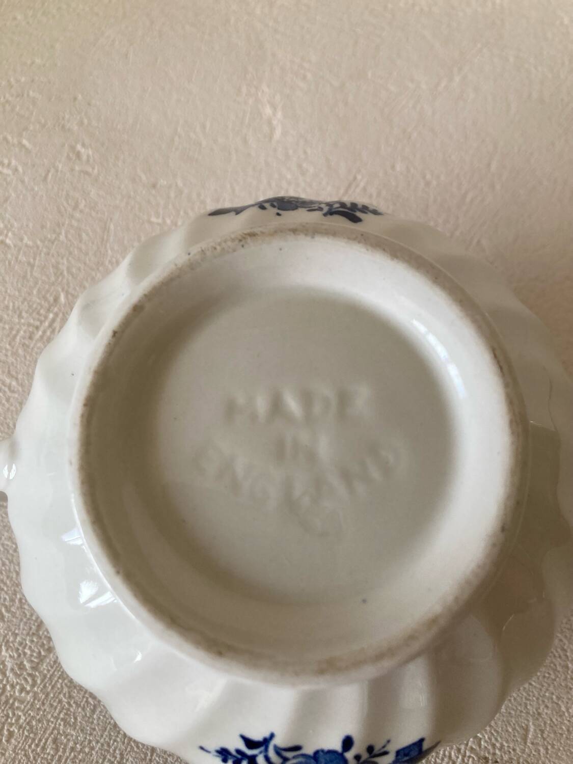 Johnson Bros English porcelain sugar bowl, Indies pattern