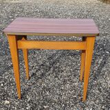 Set of two side tables