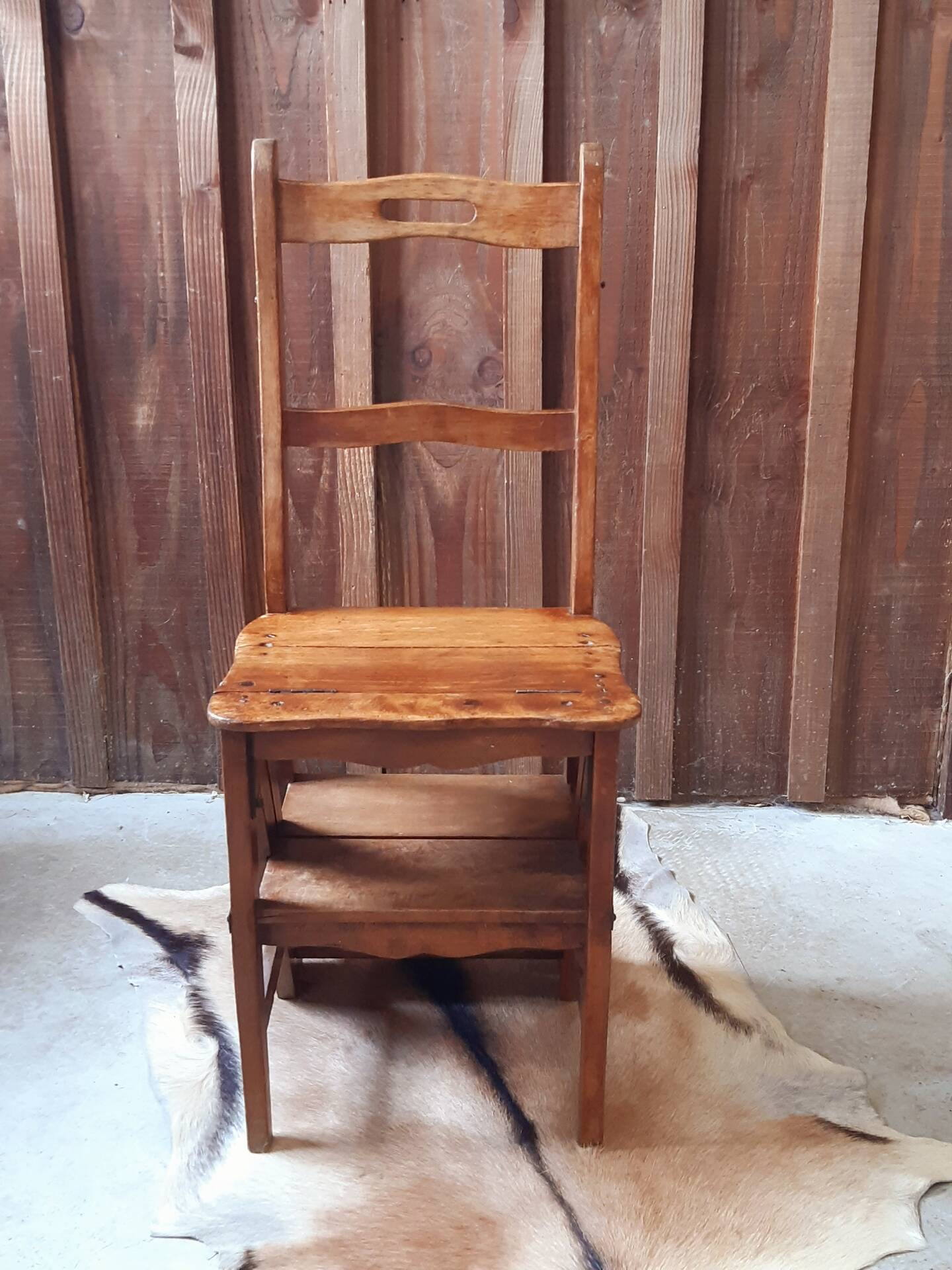 Step stool.