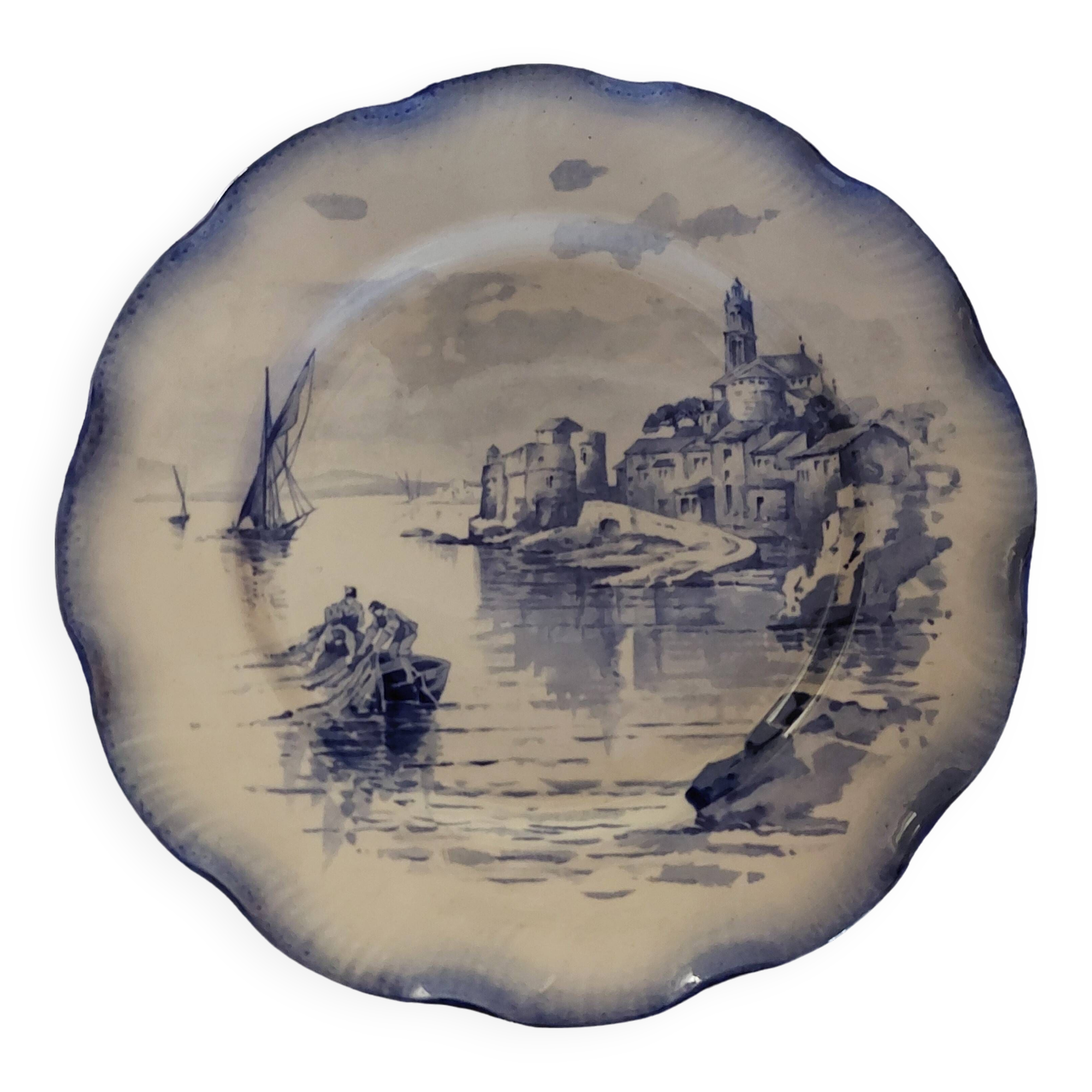 Sarreguemines earthenware plate with Marine decor late 19th century early 20th century