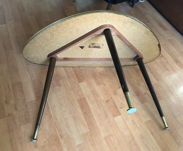 Opal tripod table in graphic glass from the 60s