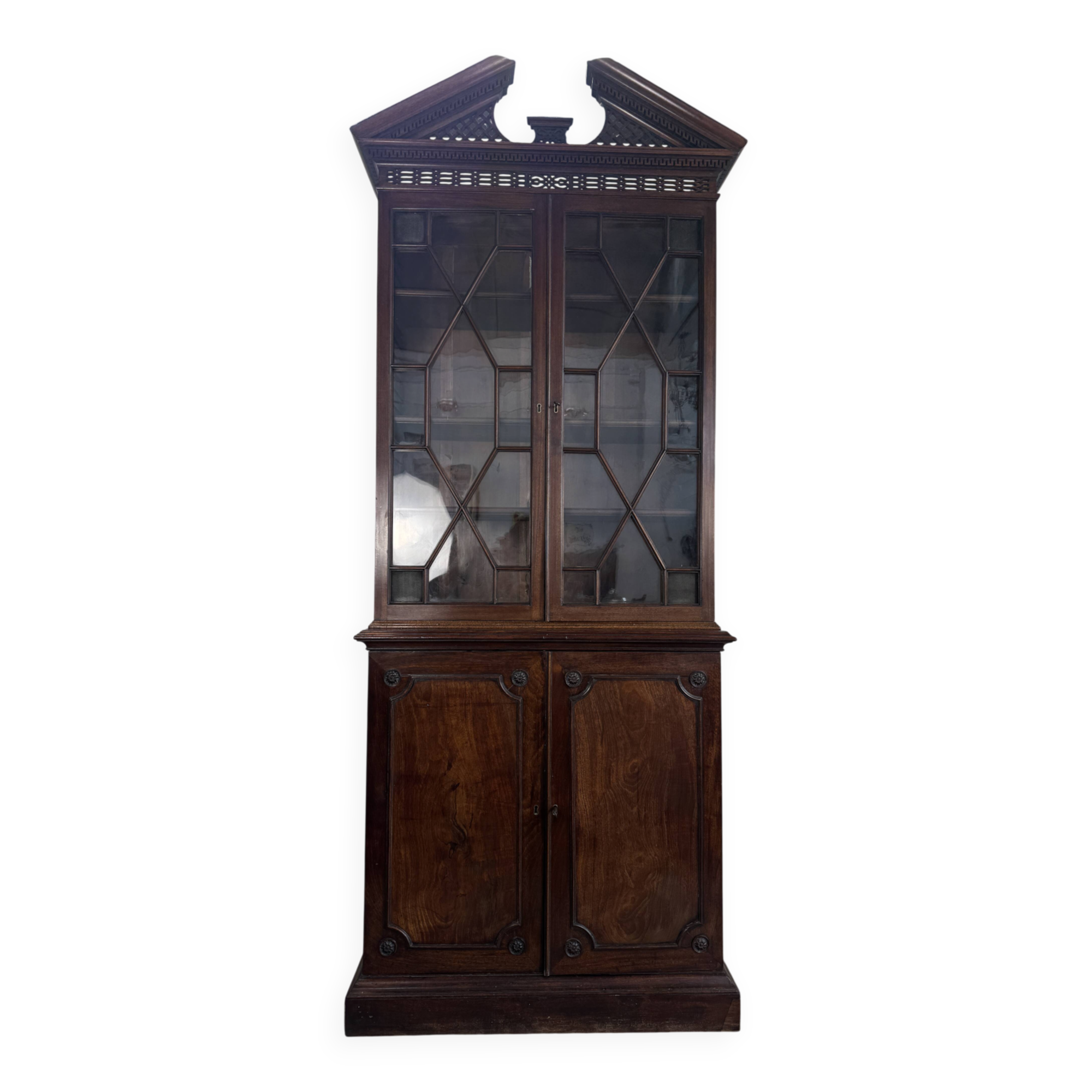 Bibliothèque Chippendale en acajou, Angleterre, circa 1770 — provenance doc