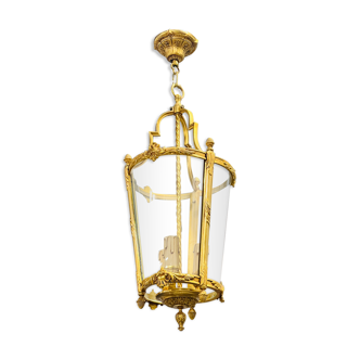 Lanterne de style Louis XV en bronze doré et verre