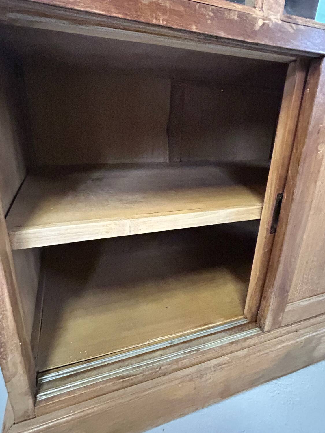 Large antique glass-fronted cabinet made of solid wood – Late 19th century