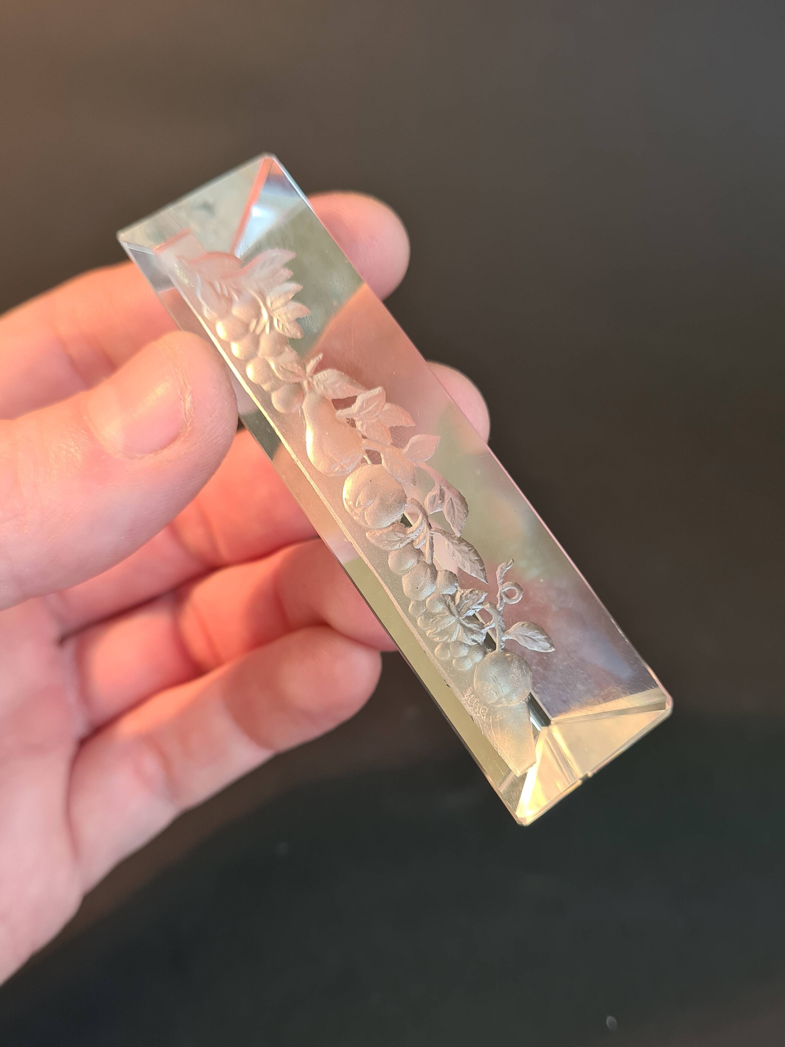Set of 12 Art Deco Frosted Glass Knife Rests