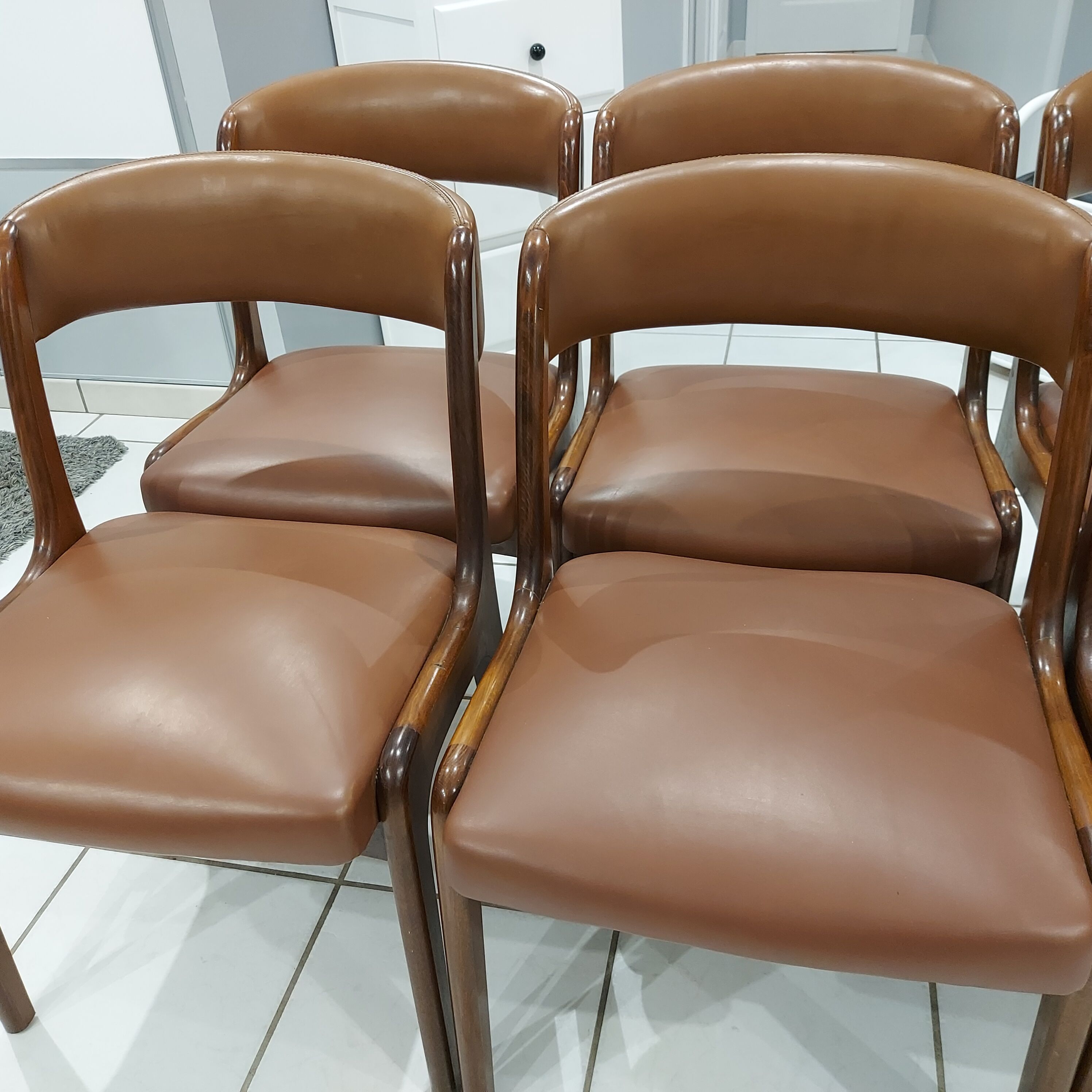 Suite of 6 chairs model gondola house baumann vintage 1970
