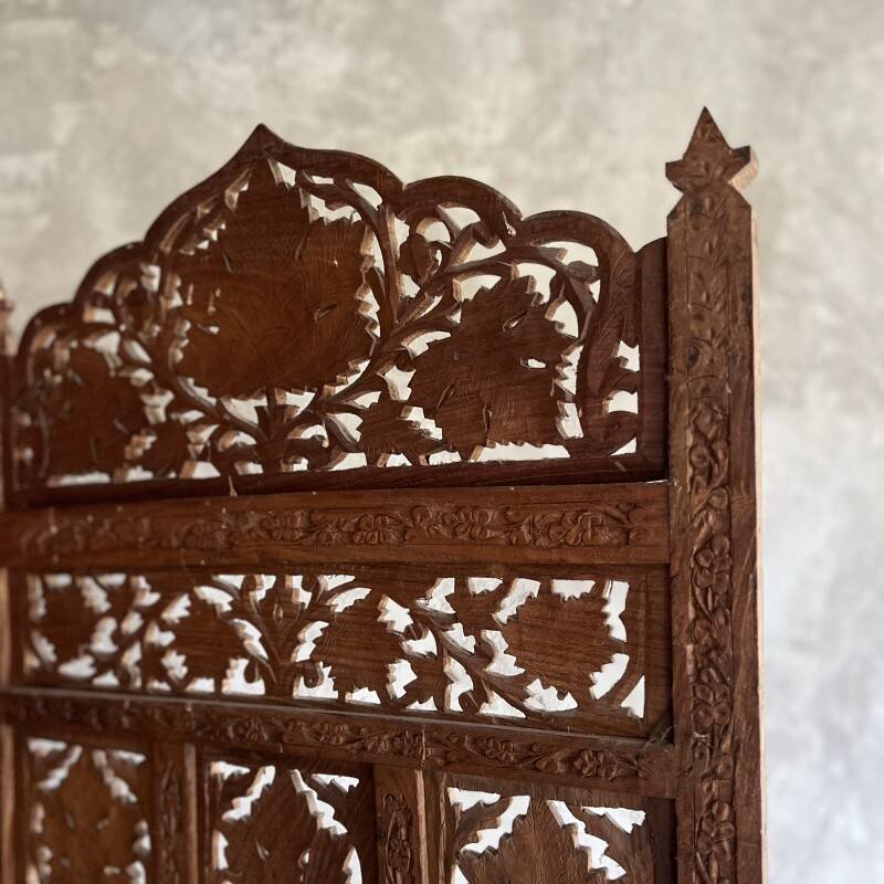 Paravent sculpté en bois