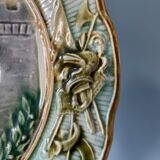 Set of two plates late nineteenth in slip Jeanne d'Arc