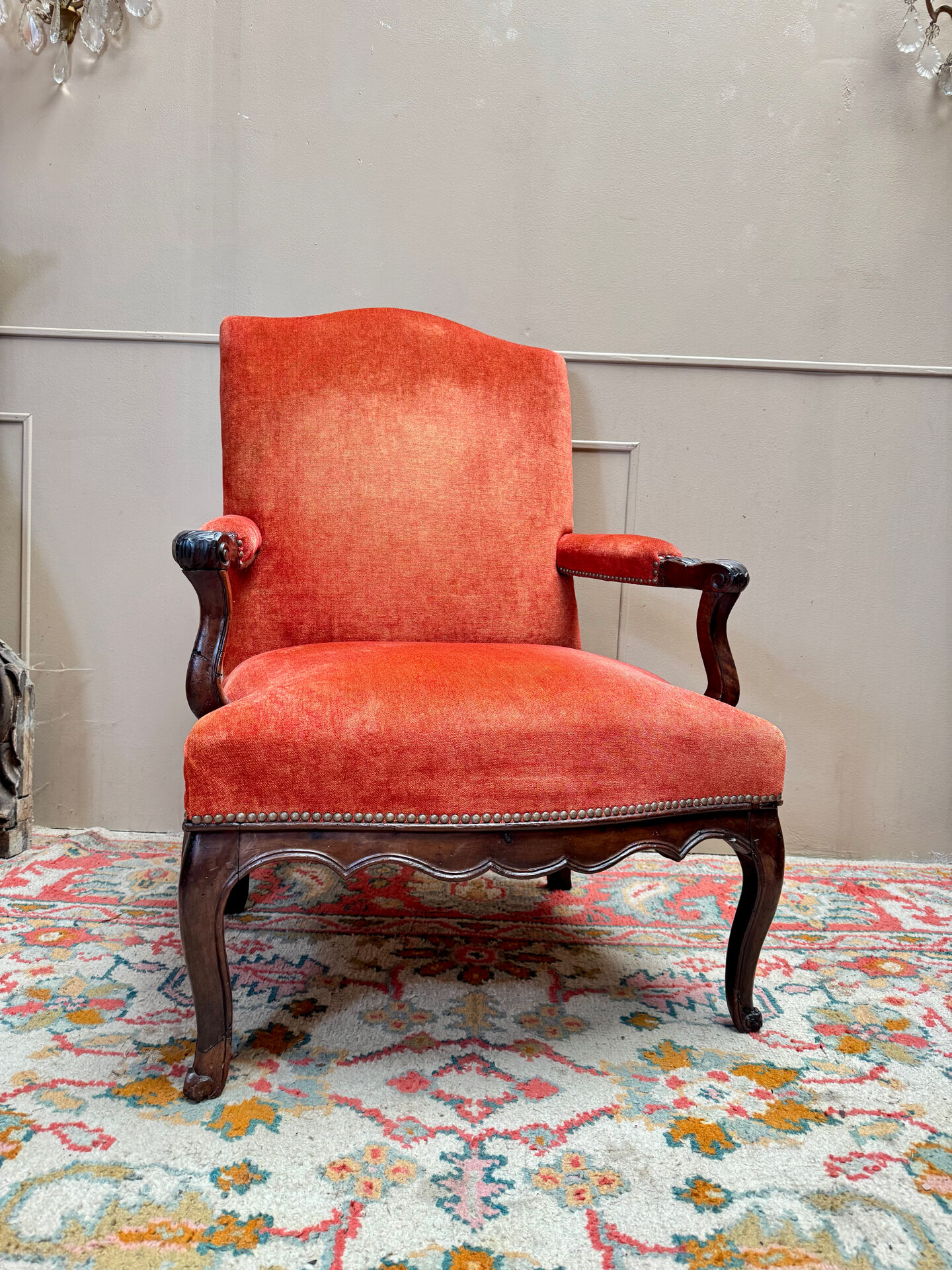 WALNUT ARMCHAIR FROM THE REGENCY PERIOD 18TH CENTURY