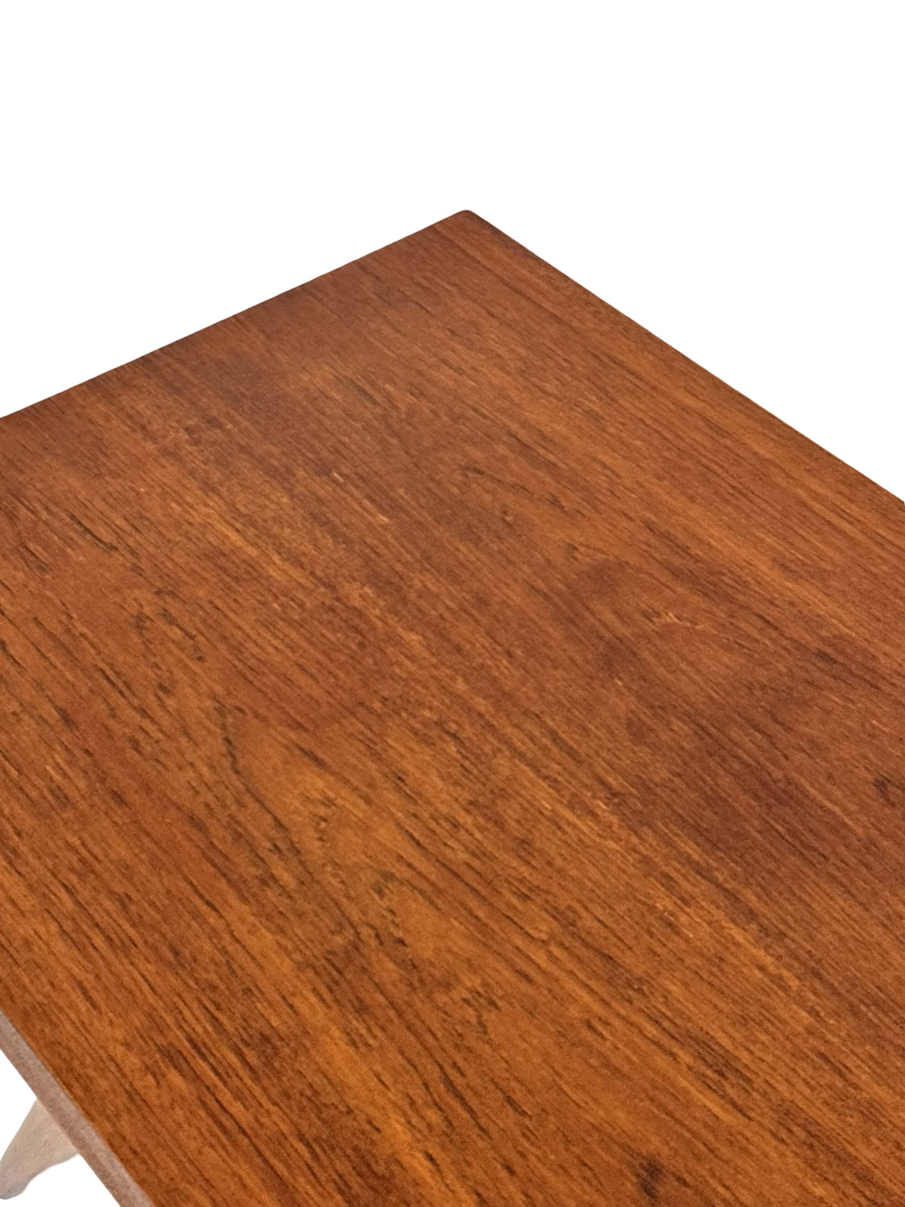 Table basse en teck dans le style de Louis van Teeffelen, années 1960