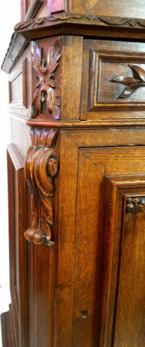 Renaissance hunting lodge cabinet in solid oak