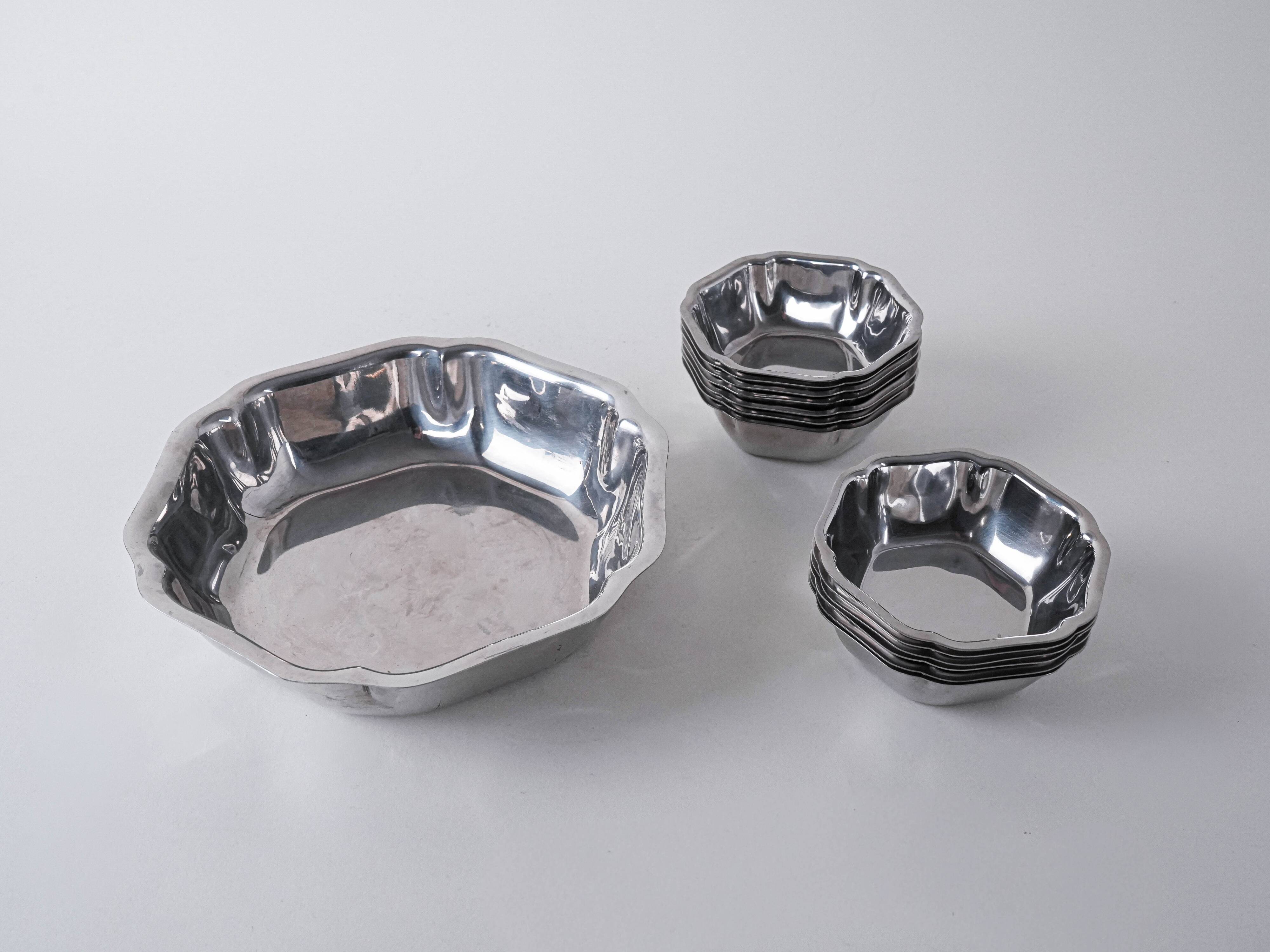Set of stainless steel bowls, Italian design, 1980s, made in Italy