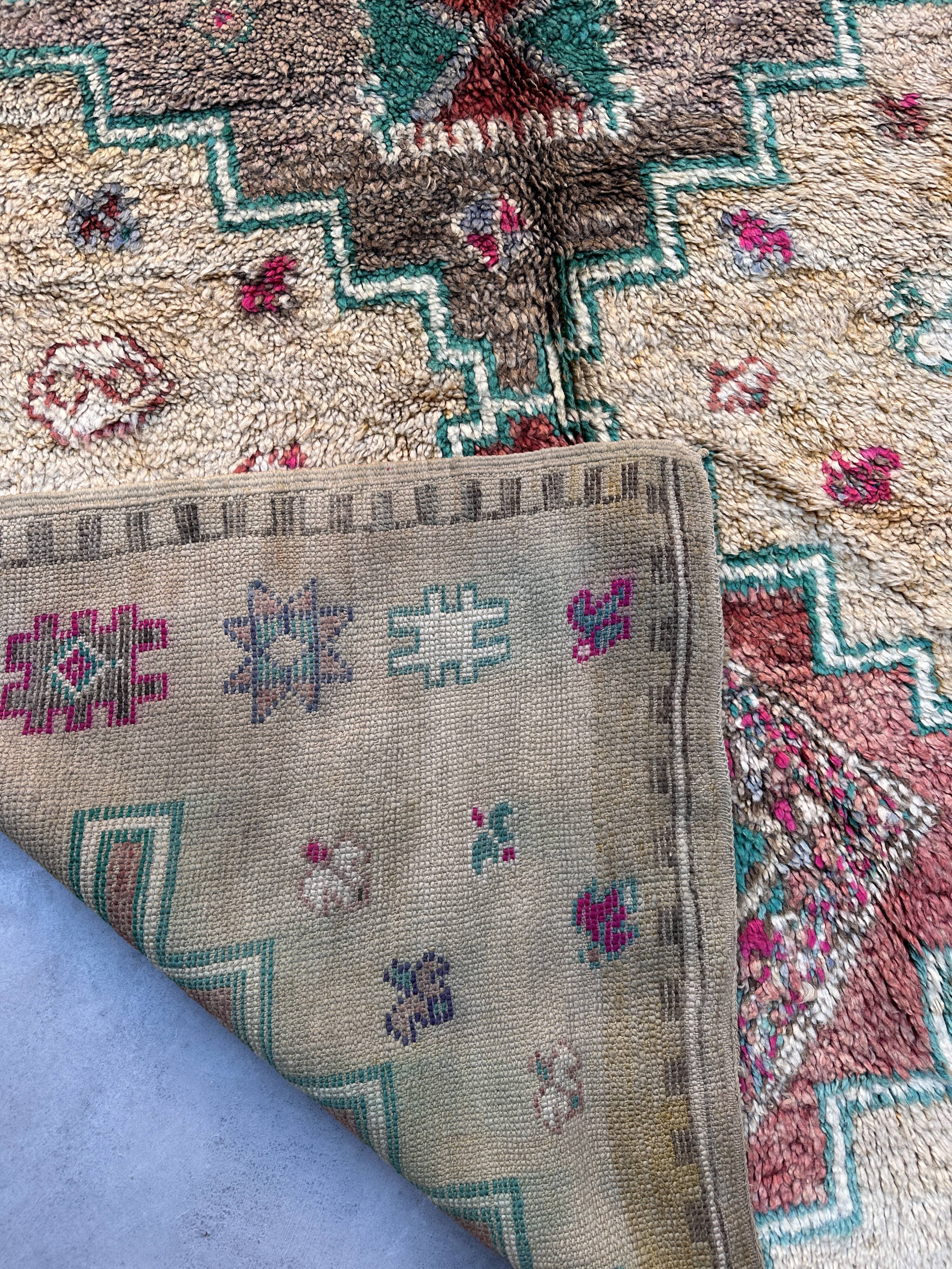 Moroccan carpet - 175 x 362 cm