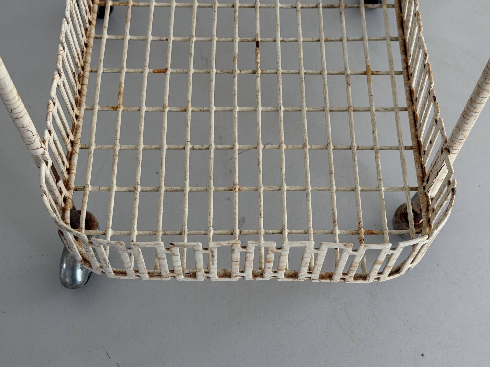 Bar cart or service table in white metal, 1960, France