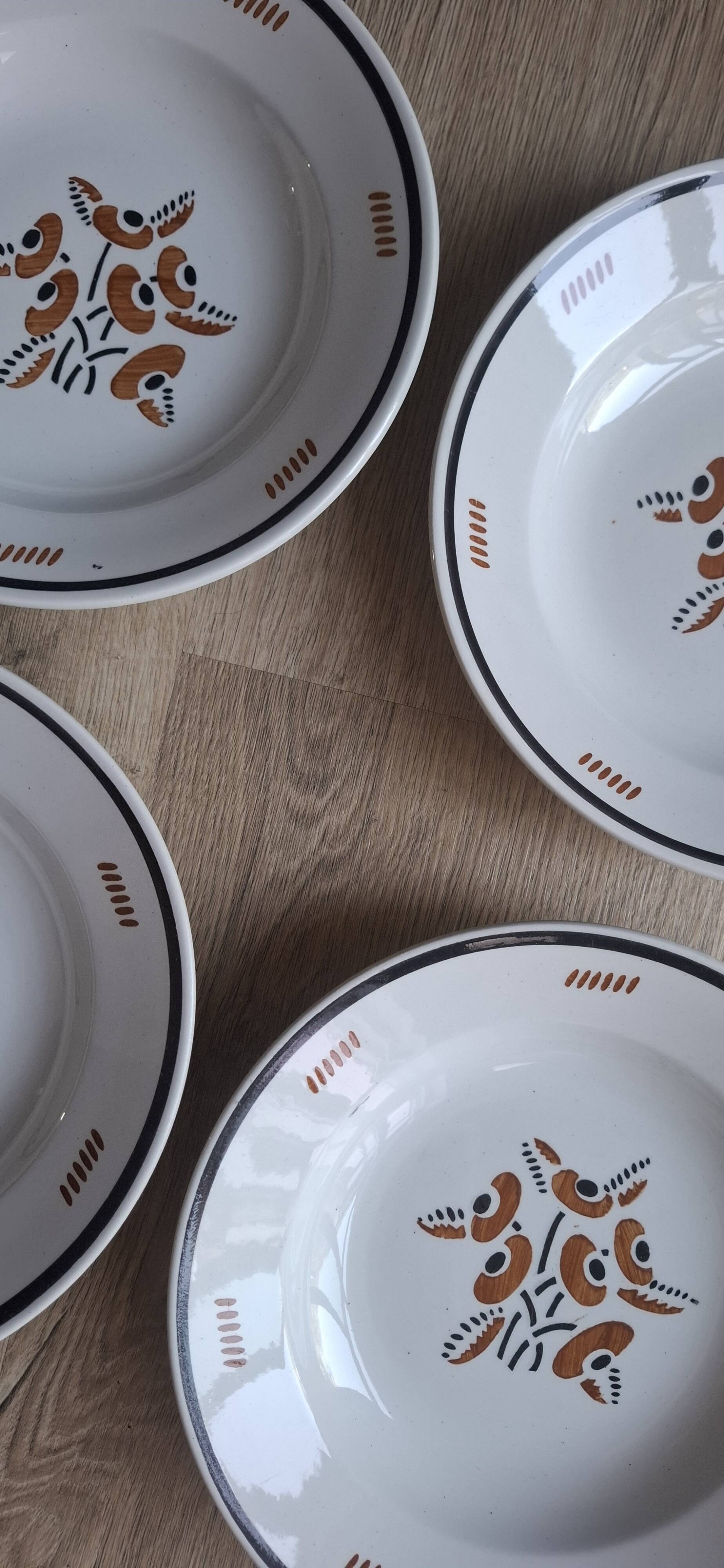 Set of 6 Luneville OOnon plates