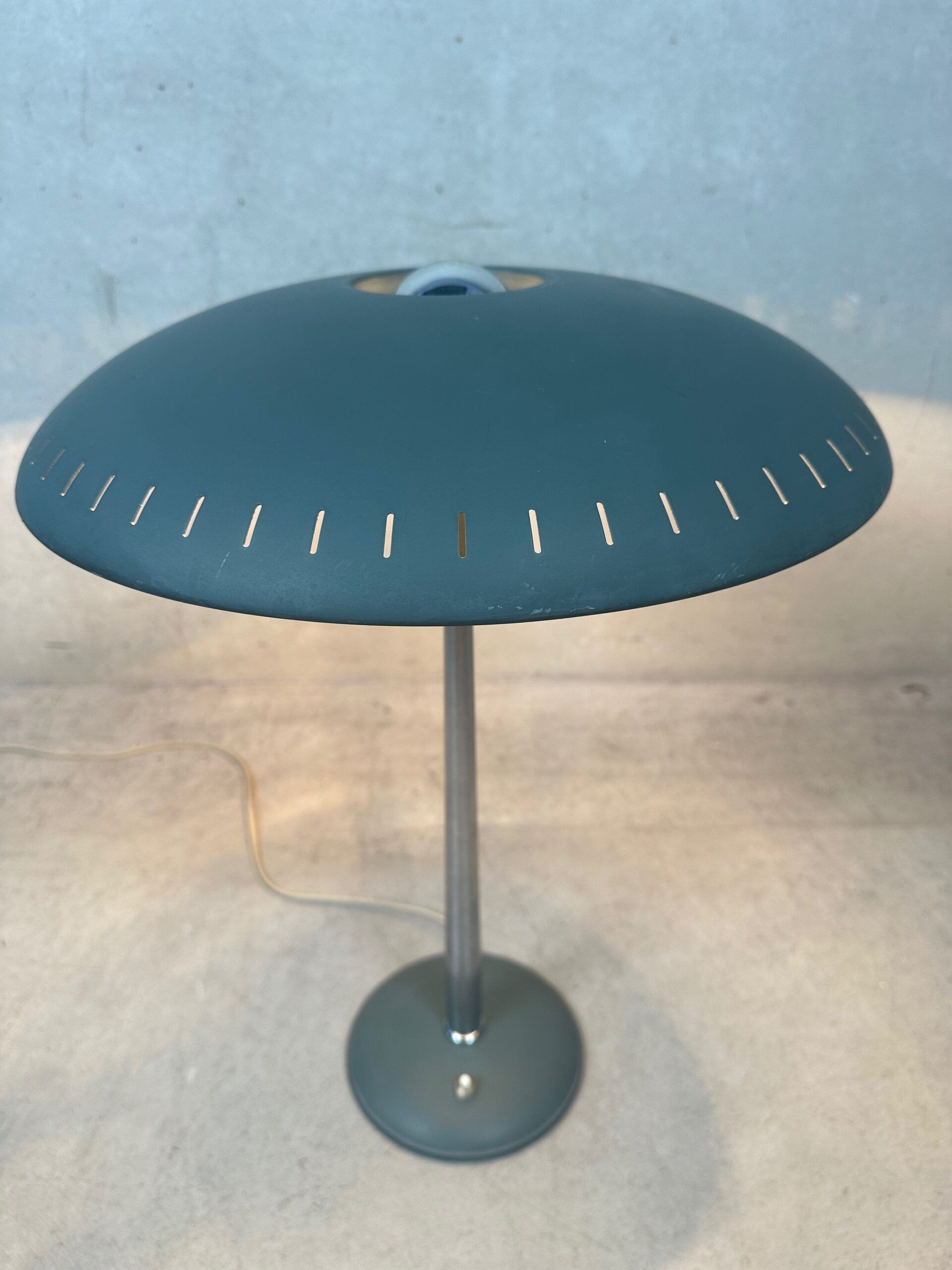 Vintage design 'Senior' table lamp – Louis Kalff