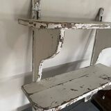 Country chic kitchen shelf