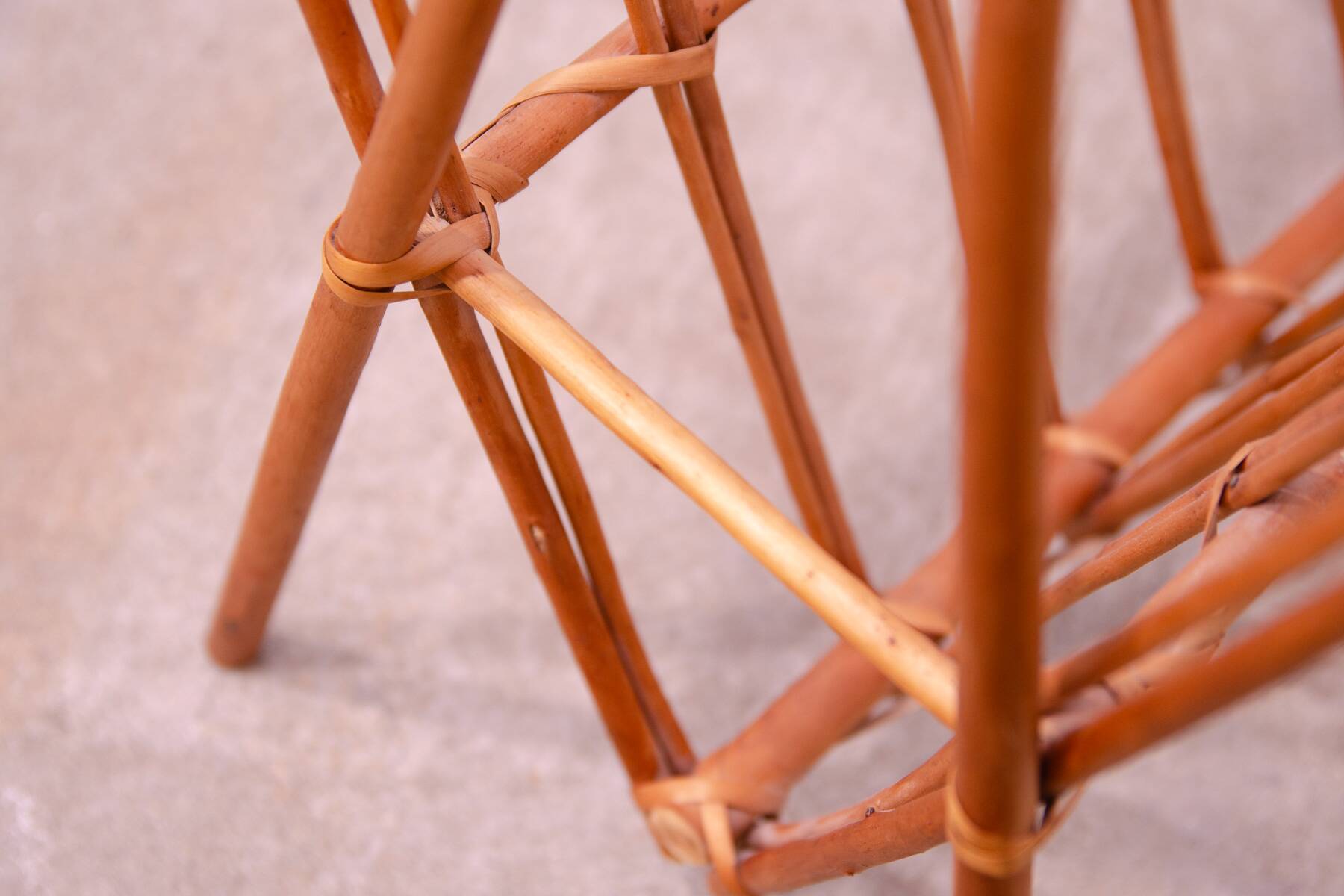 Mid century rattan magazine rack by Jan Kalous for ÚLUV, 1960´s, Czechoslovakia
