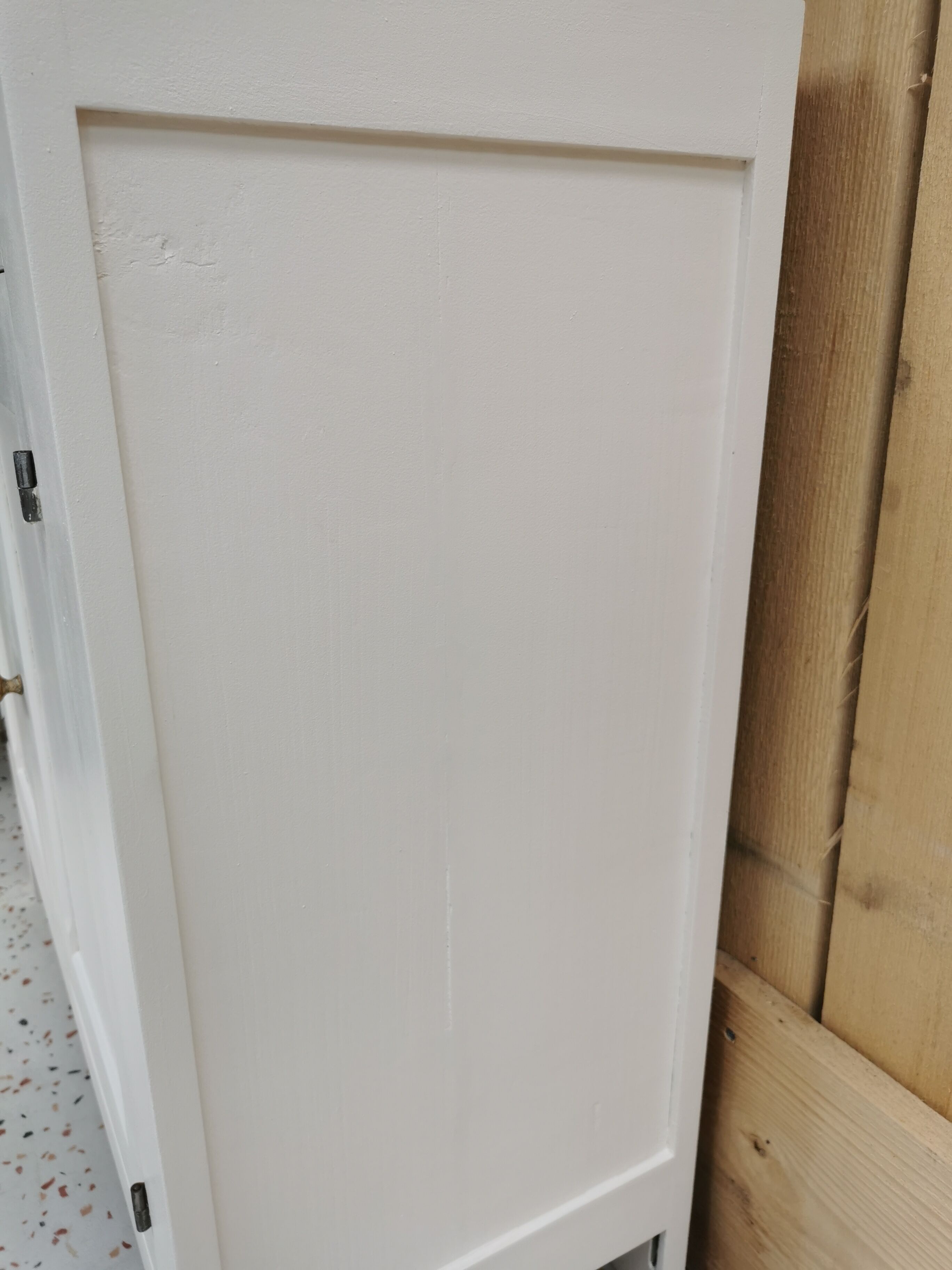 White parisian buffet