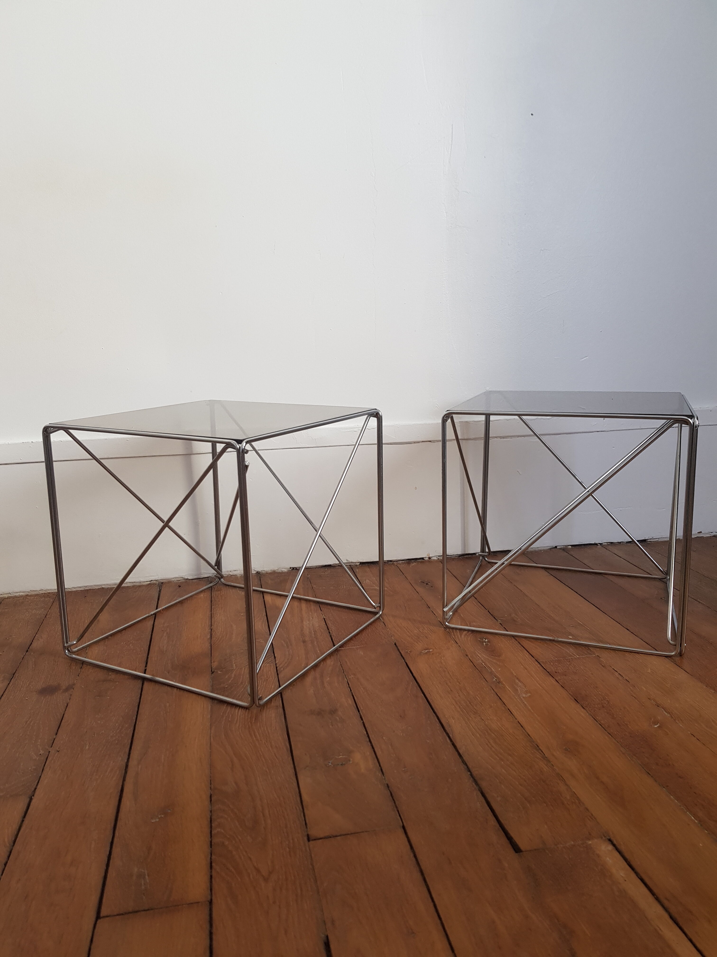 Model iscocèle coffee tables by Max Sauze