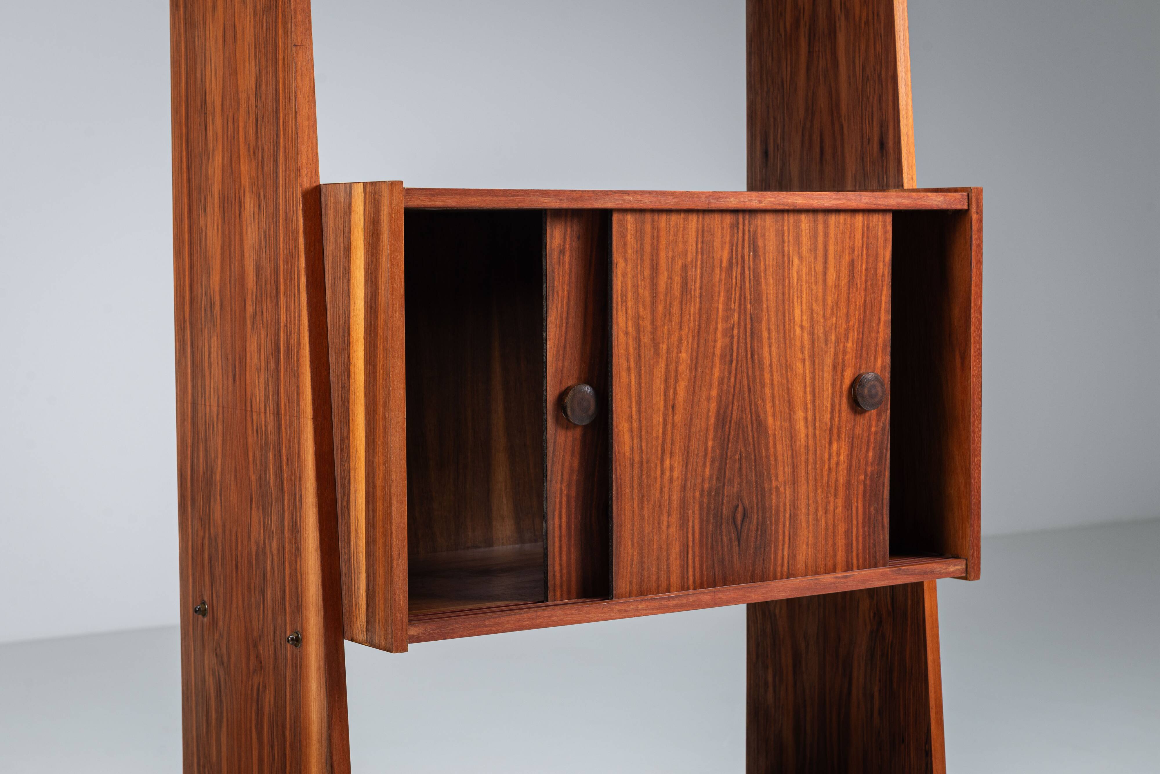 Italian bookcase with three shelves and storage