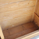 Craft wardrobe