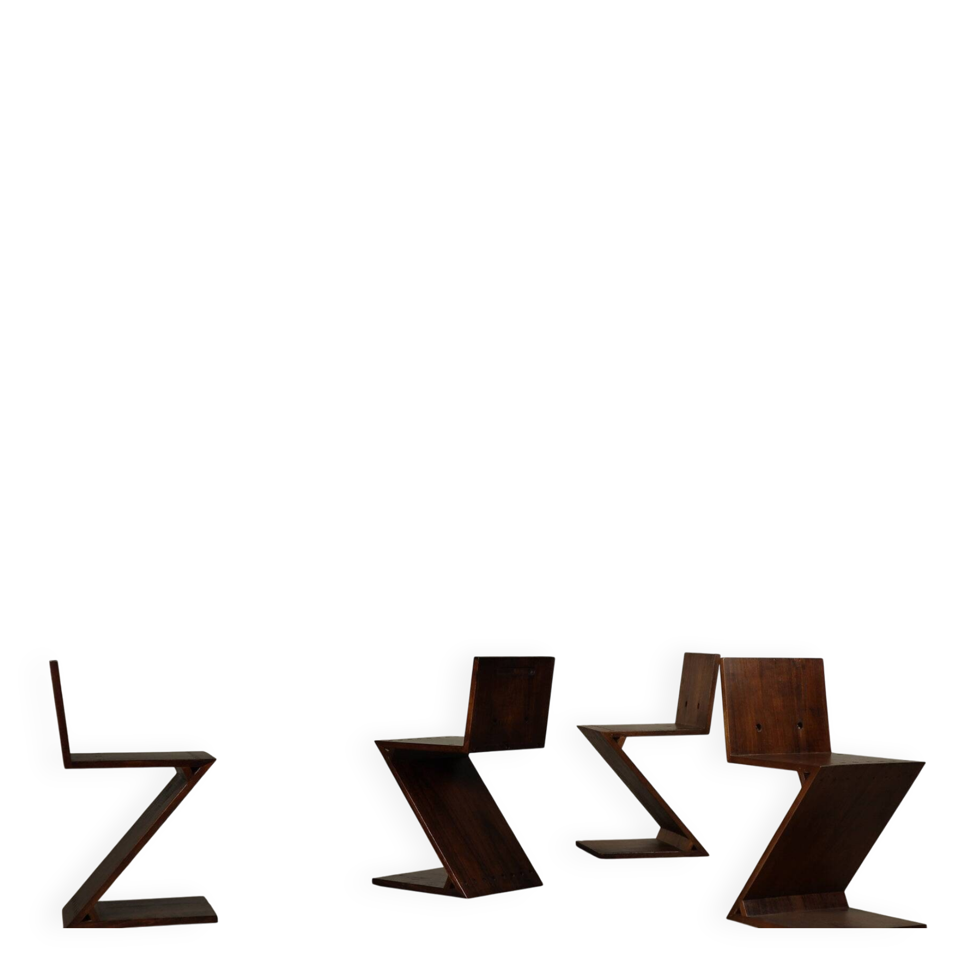 Ensemble de quatre chaises Zig-Zag après Gerrit Rietveld