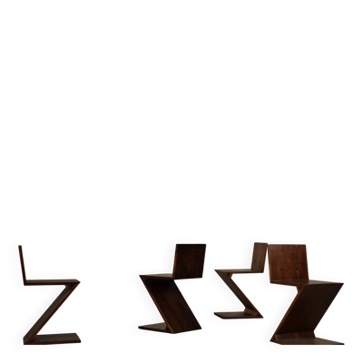 Ensemble de quatre chaises Zig-Zag après Gerrit Rietveld