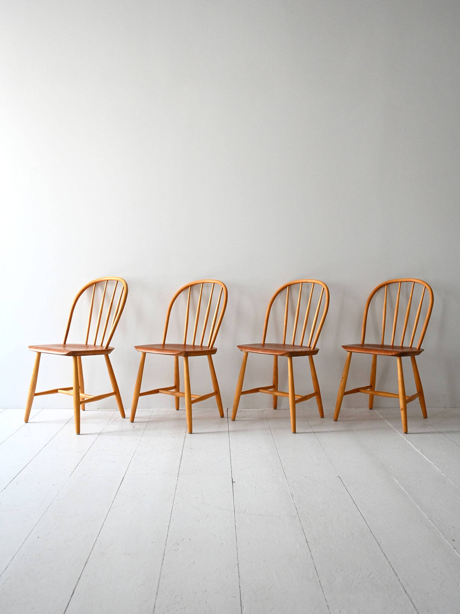 Ensemble de 4 chaises Pinstolar Nesto