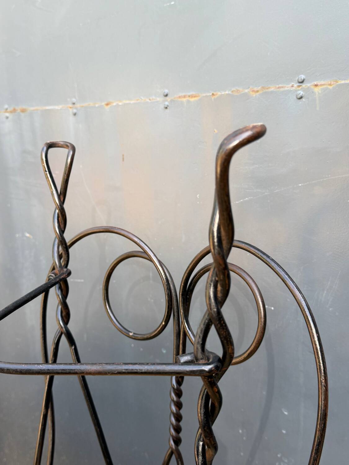 Set of 4 vintage wrought iron chairs from the 1940s.