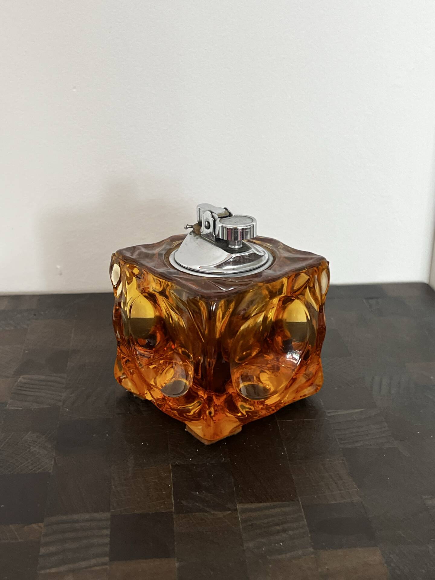 Seventies table lighter