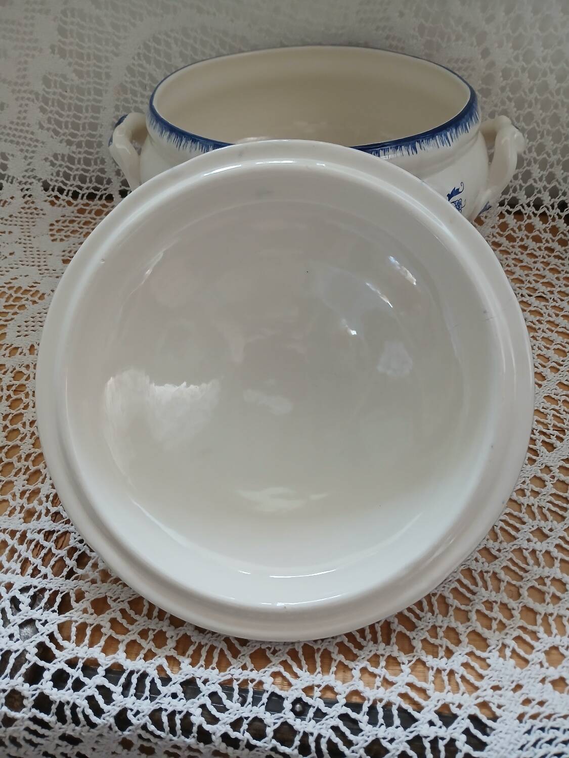 Antique "Lancaster" soup tureen from Sarreguemines