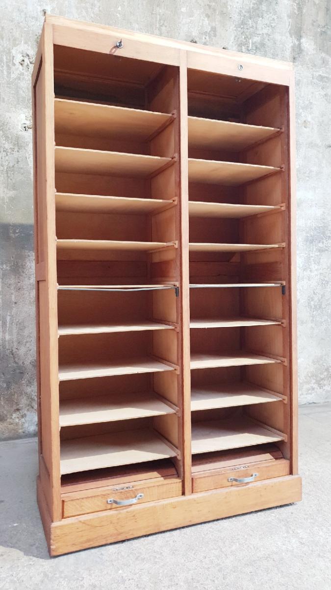 Double curtain binder cabinet