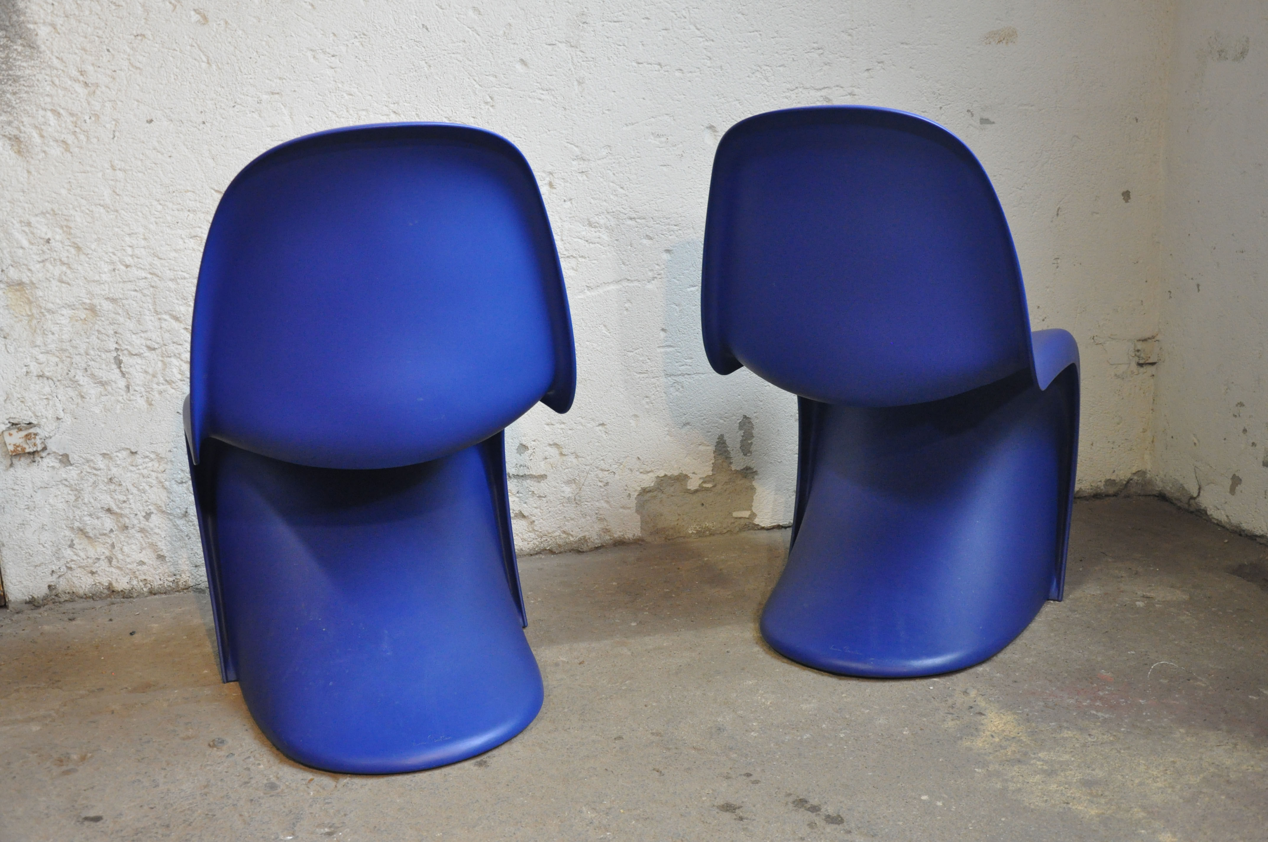 Pair of chairs S Panton re-edition Vitra 2000
