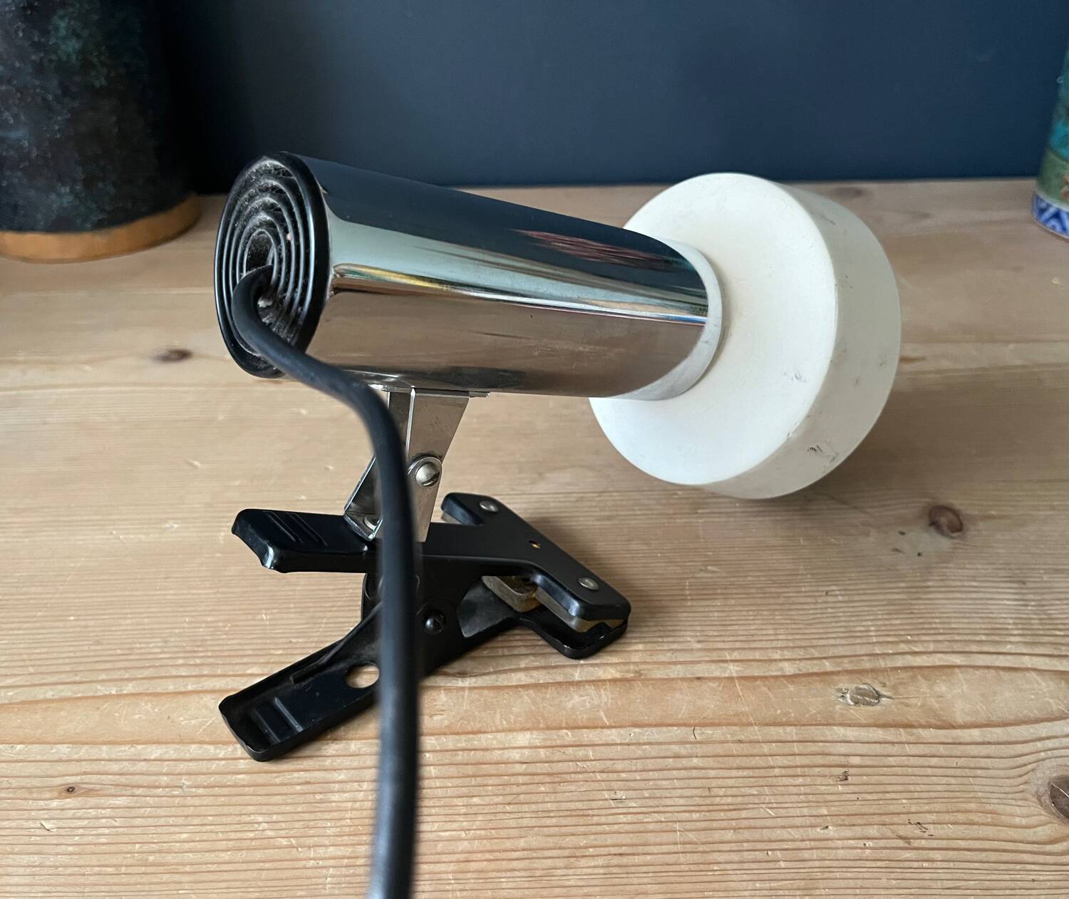 Vintage clip lamp
