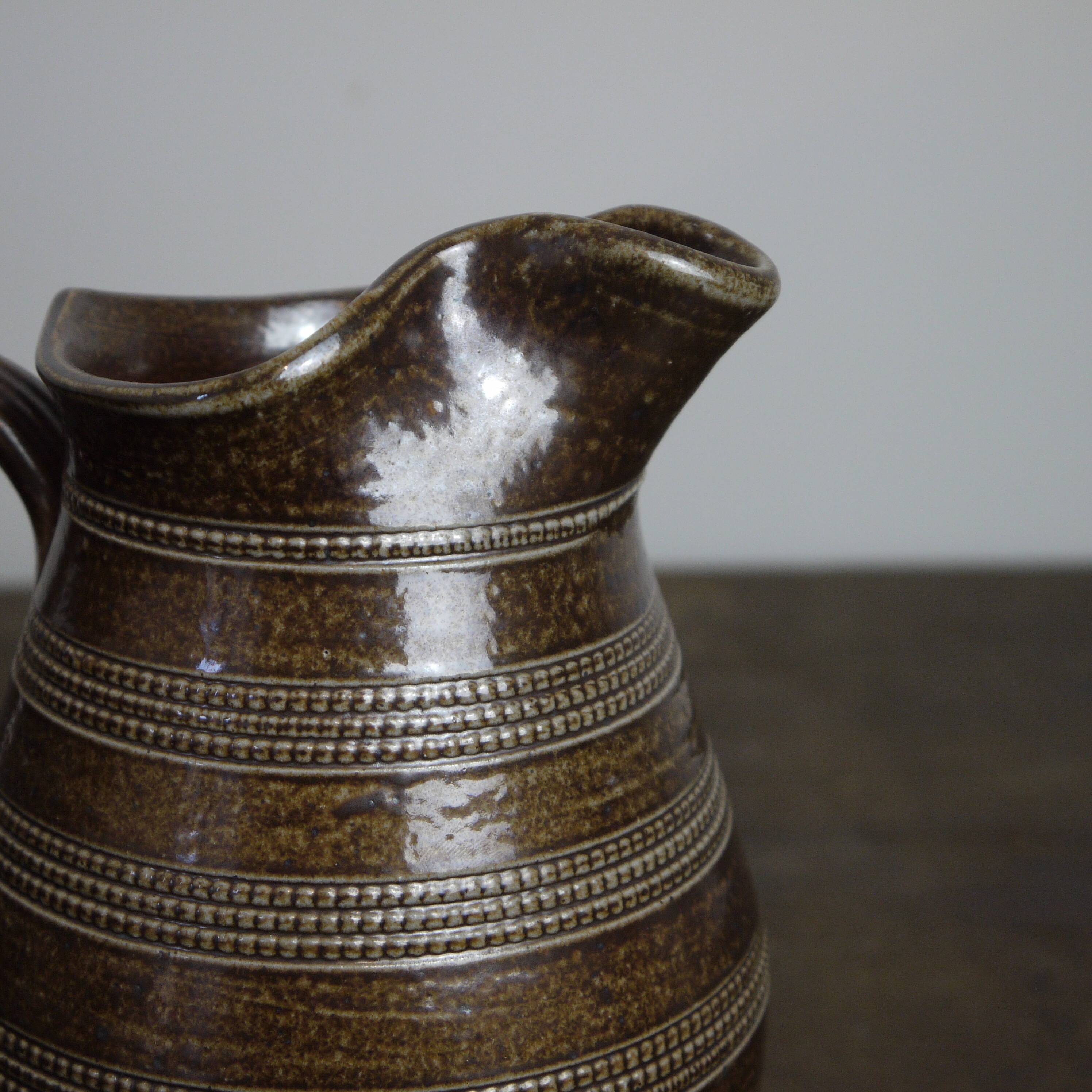 Bonny sandstone pitcher