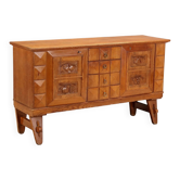 Vintage rustic buffet veneered in oak, Italy, 1950s.