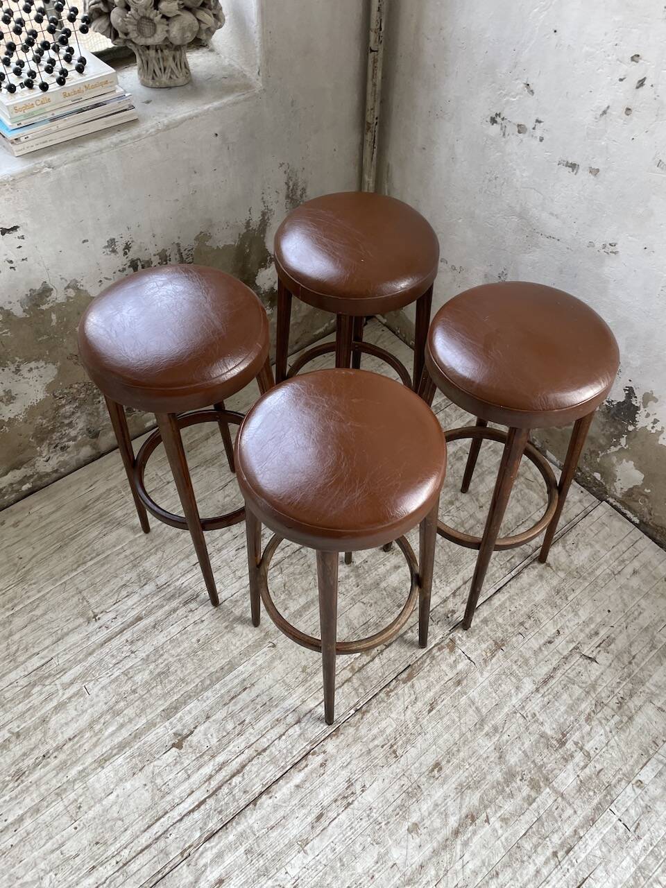 Set of 4 high bistro stools Baumann