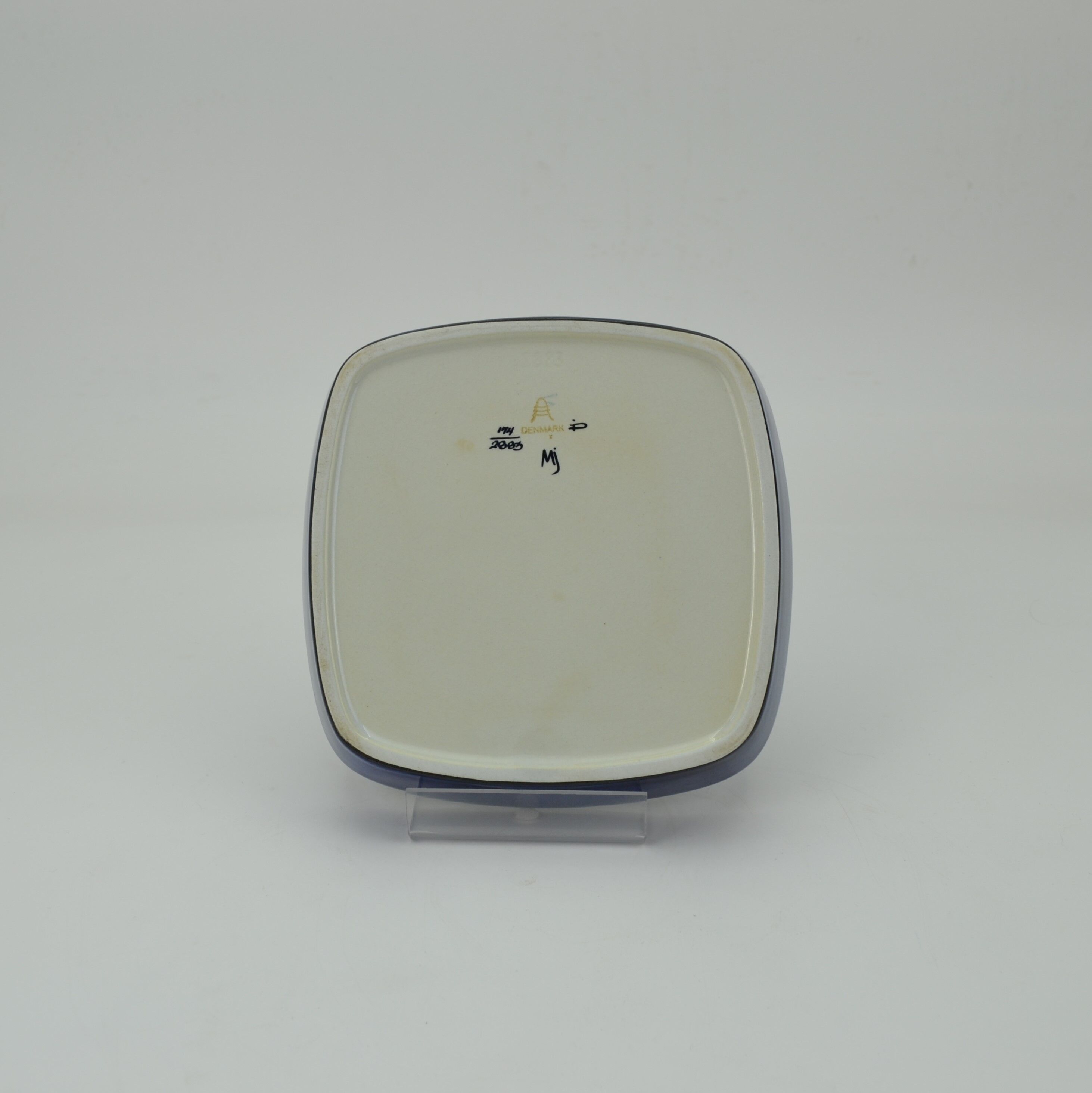 Tenera series earthenware dish by Marianne Johnson for Aluminia