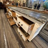 Countertop or loom cabinet with panel drawers