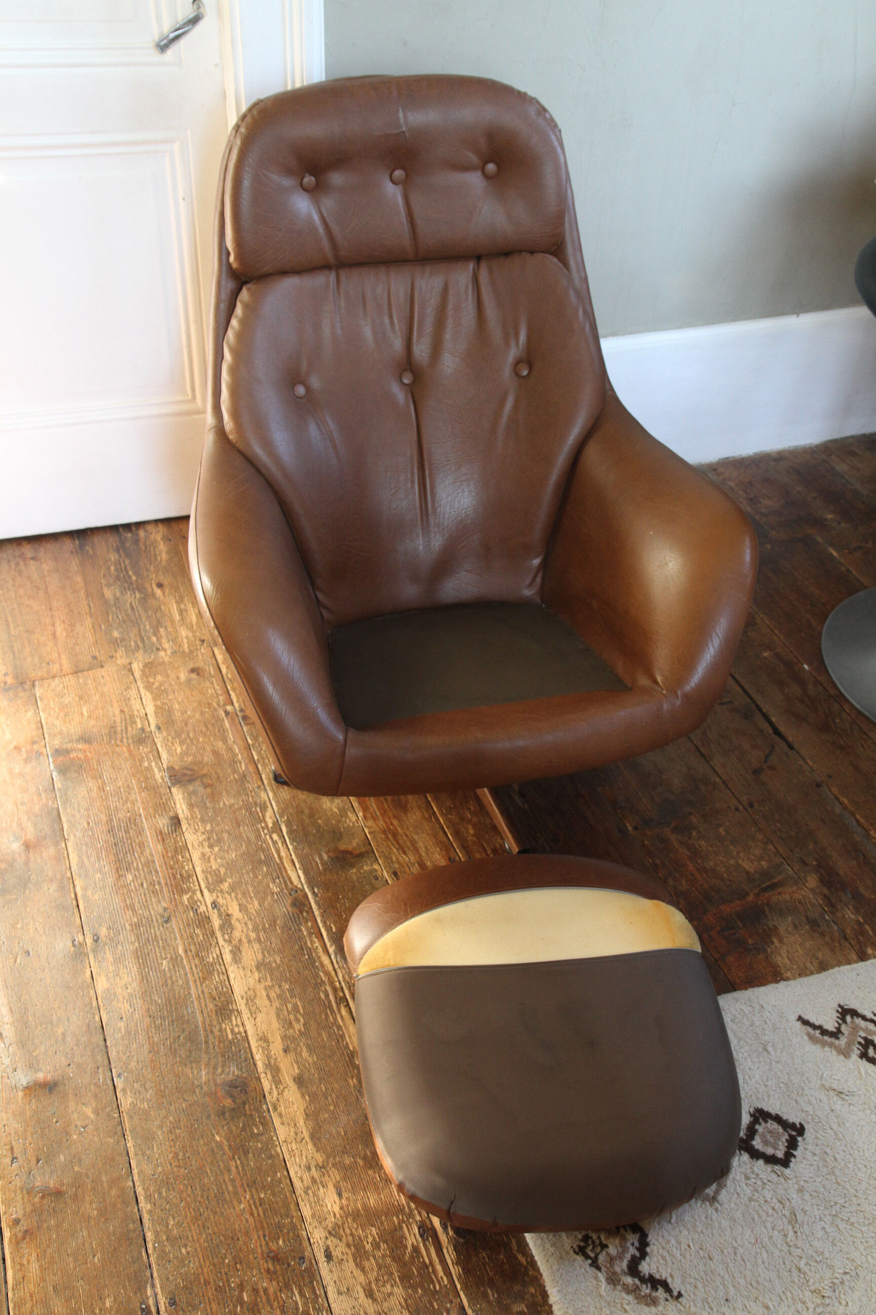 Swedfurn swivel chair from the 1960s
