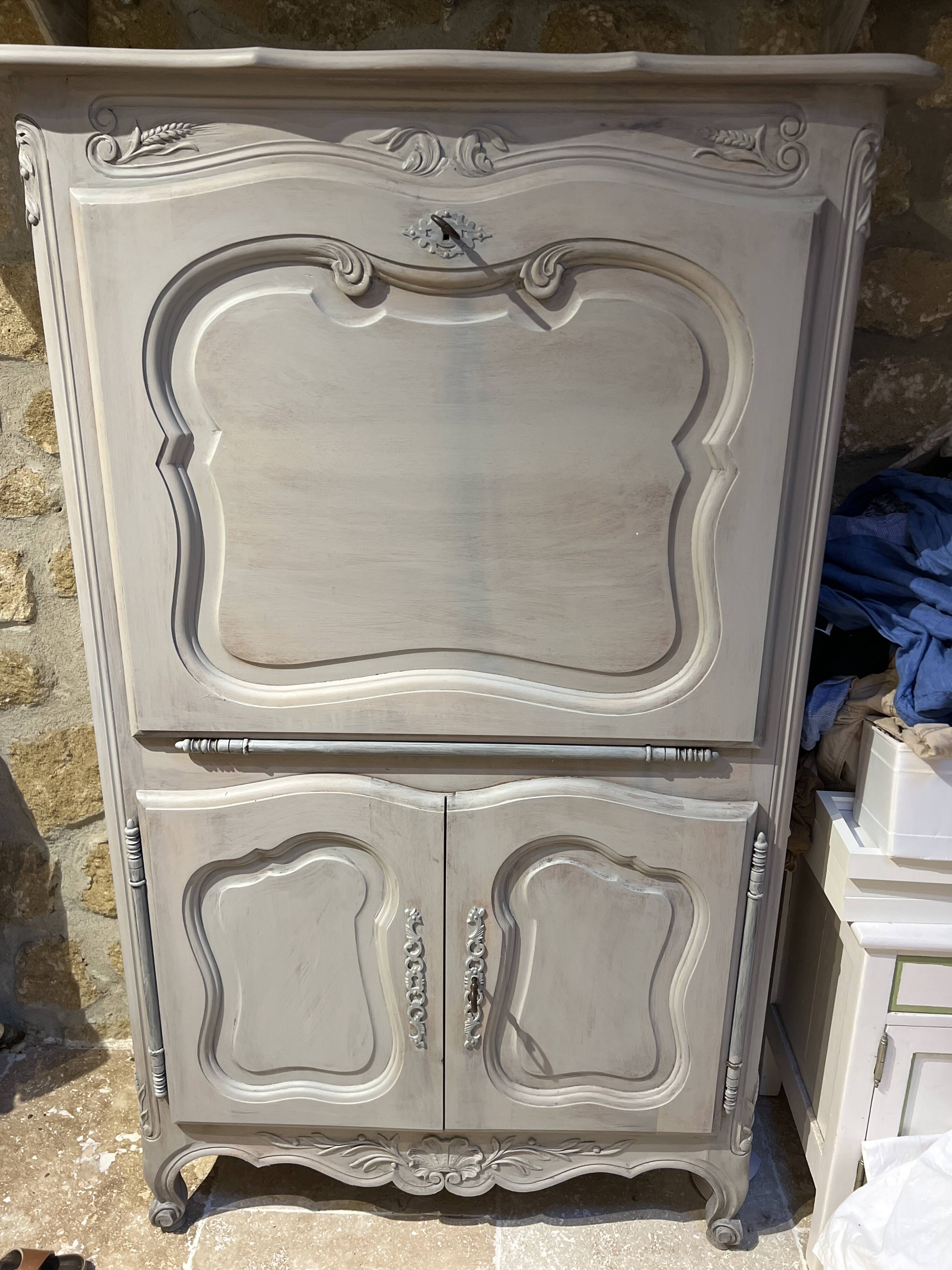 Magnificent Provençal secretary storage furniture made of solid wood with olives.