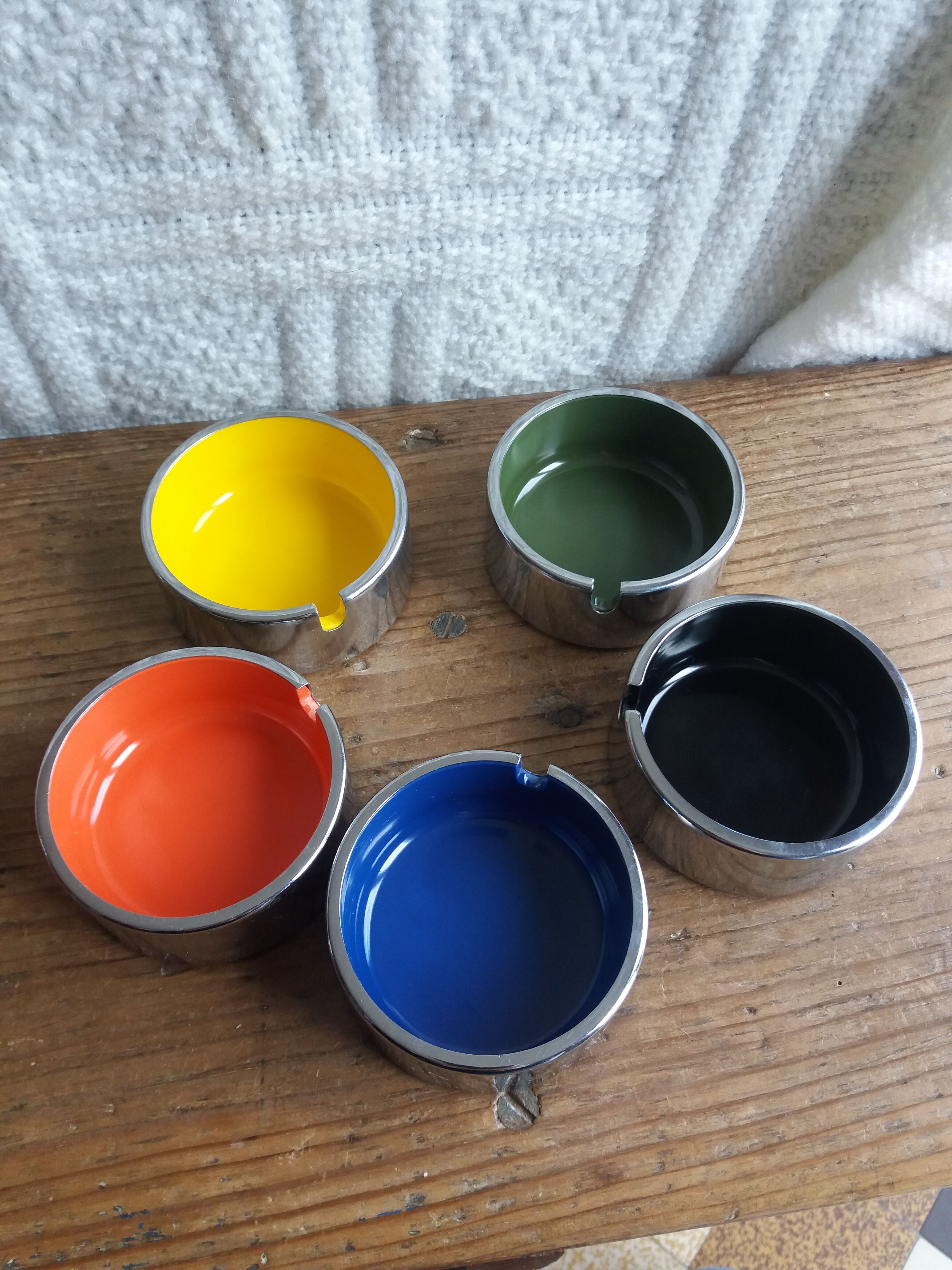 5 stackable ashtrays Maru designer Isamu Kenmochi Japan Space age 60s