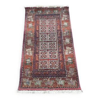 Oriental style rug 160cm x 90cm
