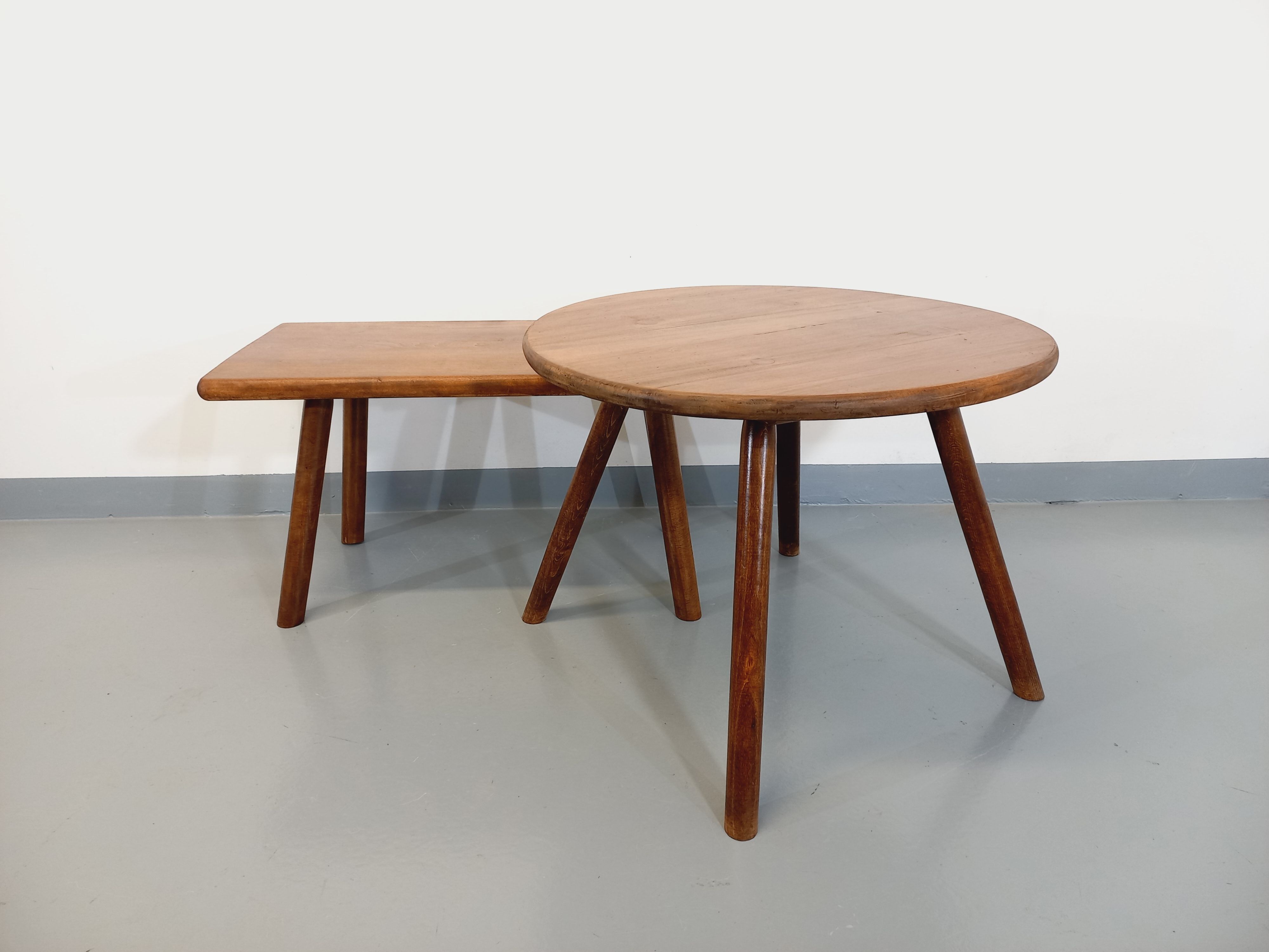 Vintage round brutalist coffee table in solid oak wood from the 50s