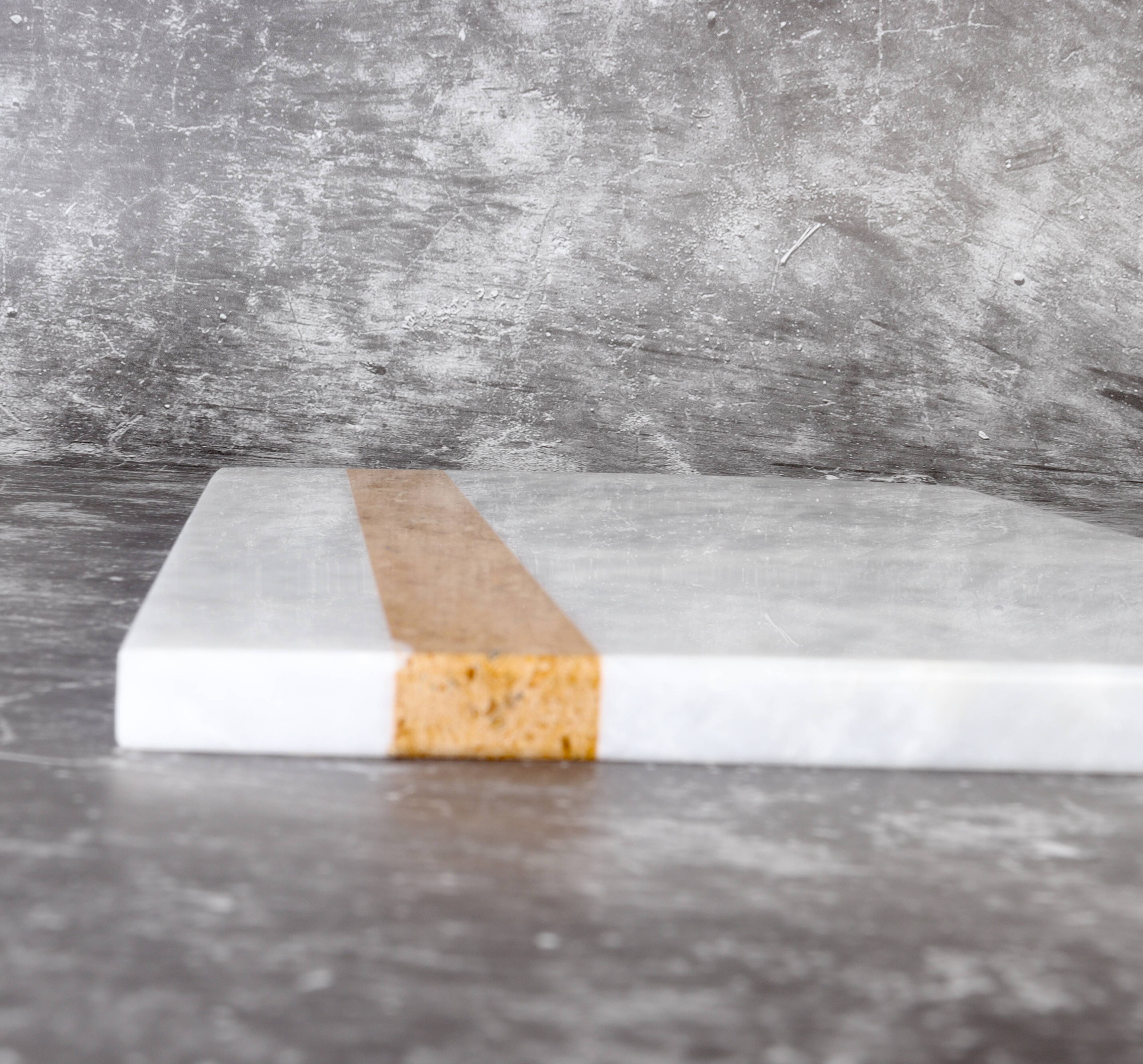 Salvatore – Rectangular serving tray in natural white marble